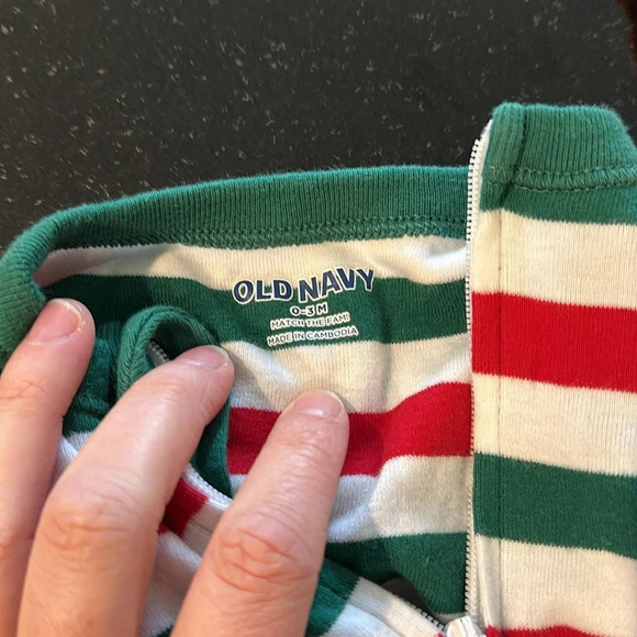 BABY CHRISTMAS PAJAMA 0-3 month Old Navy and Gap Bundle - Picture 9 of 11